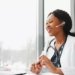 IA da Hapvida otimiza teleconsultas: médico mais atento ao paciente, registro mais preciso