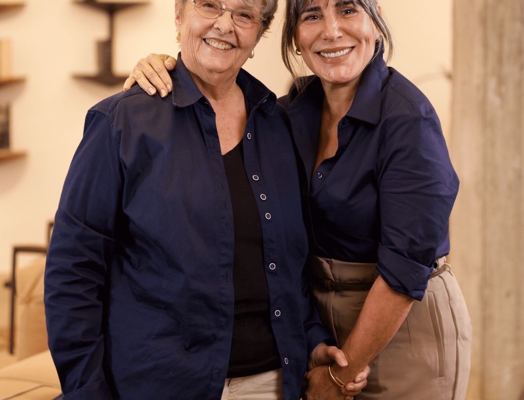 Glória Pires conversa com oncologista sobre câncer de mama em campanha da NotreDame Saúde
