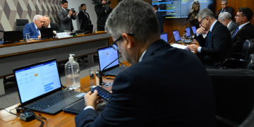 CCJ pode concluir votação da PEC da Segurança Pública nesta quarta — Senado Notícias