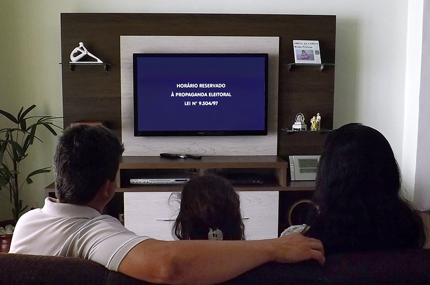 propaganda gratuita no rádio e na TV volta nesta sexta — Senado Notícias