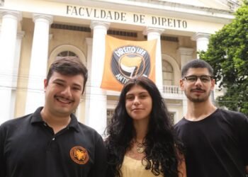 Ato de estudantes da UFF deu pontapé em mobilização por virada de Lula