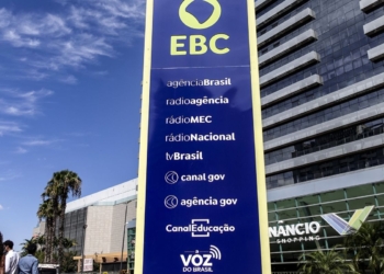 SBT admite erro ao atribuir à EBC falha em propaganda eleitoral
