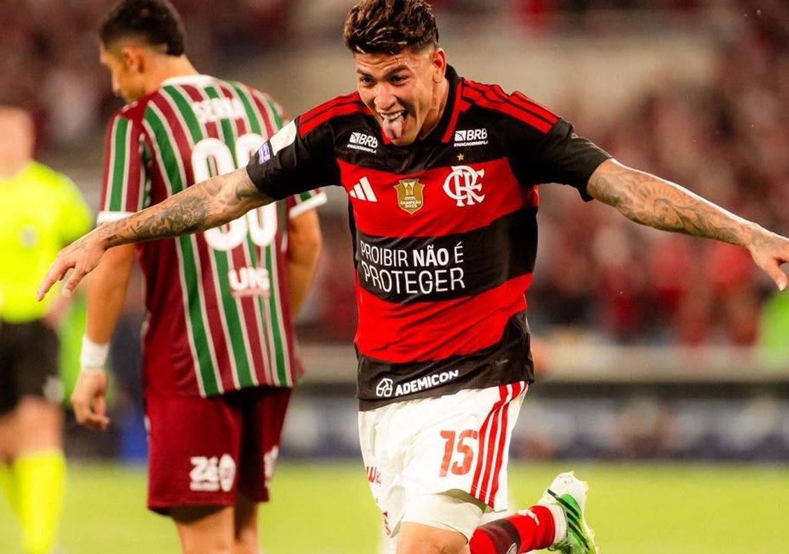 Flamengo mantém a liderança do Brasileirão após rodada de clássicos